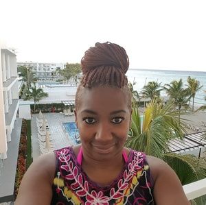 Meet your Posher, Trina